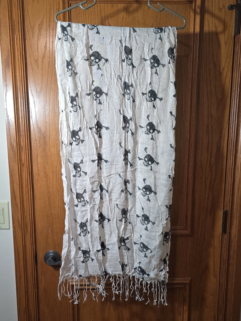 Cream Skull Print Fringe Scarf